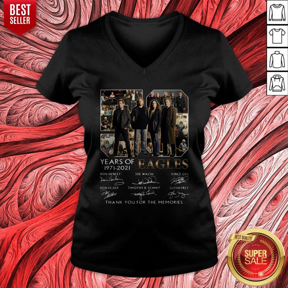 50 Years Of 1971 2021 Eagles Signatures Thank You For The Memories Shirt - Image 4
