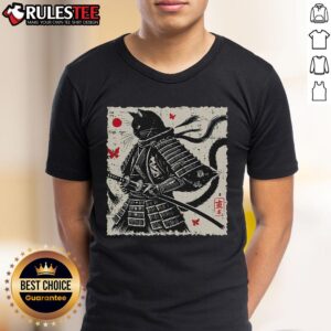 Awesome Japanese Cat Samurai Armor Vintage T-Shirt