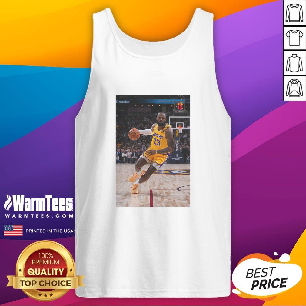 Awesome LeBron Los Angeles Lakers Basketball Number 23 Superstar Pose T-Shirt - Image 4