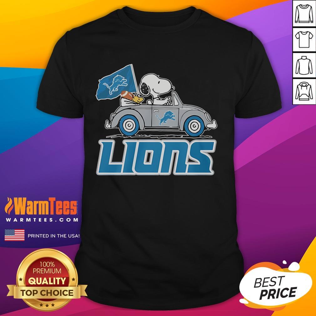 Awesome Lions Go On Car With Snoopy Special T-Shirt