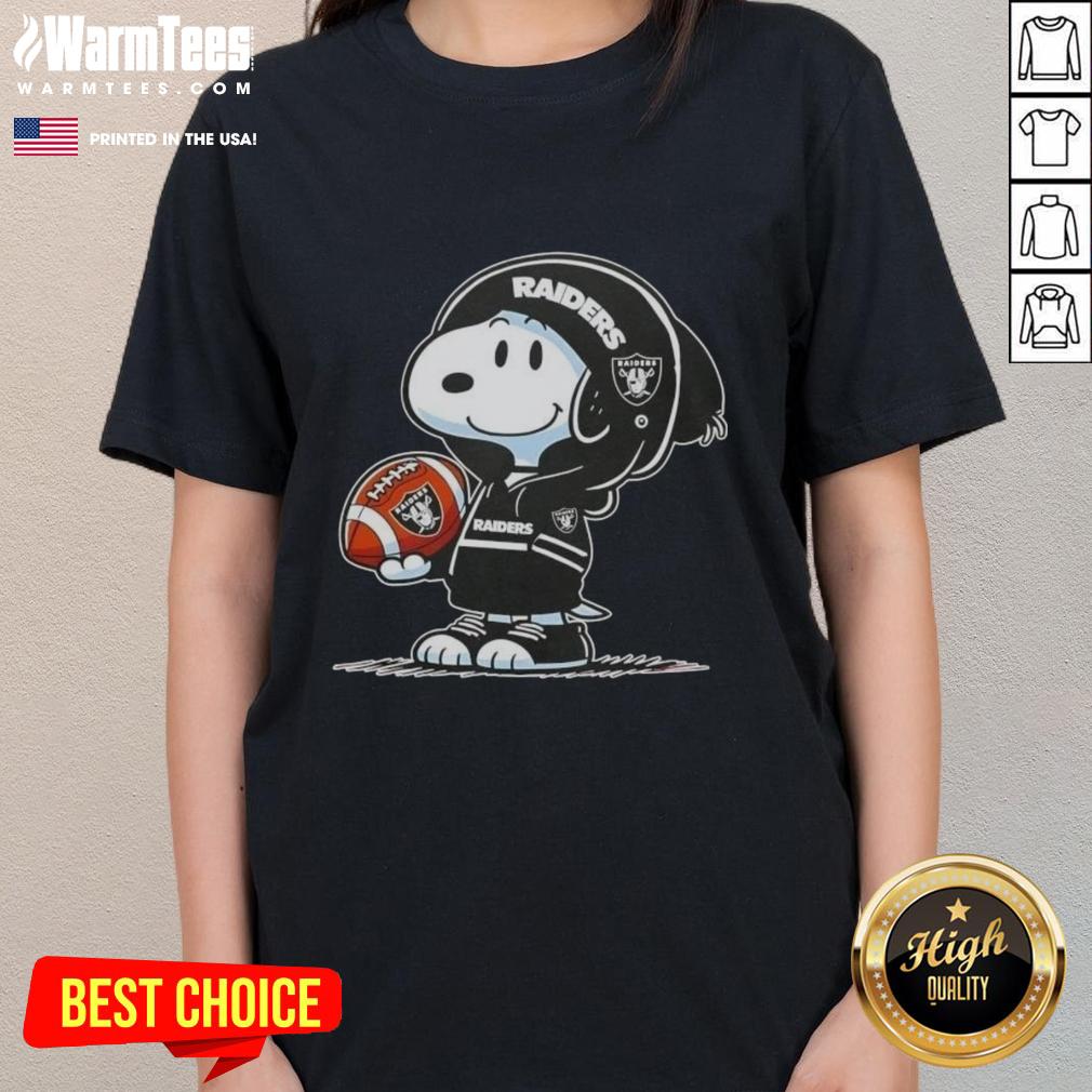 Awesome Peanuts Snoopy Wearing Hoodie Las Vegas Raiders And Smilling At Fans T-Shirt - Image 3