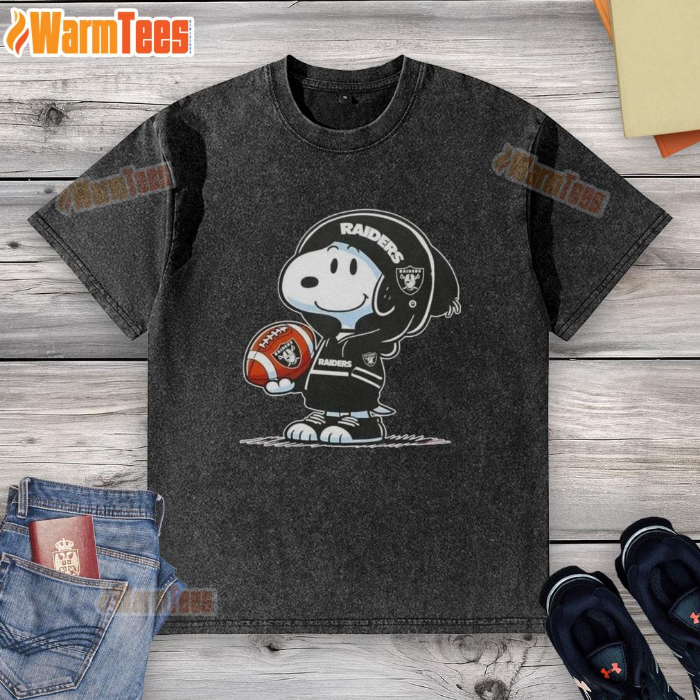 Awesome Peanuts Snoopy Wearing Hoodie Las Vegas Raiders And Smilling At Fans T-Shirt - Image 6