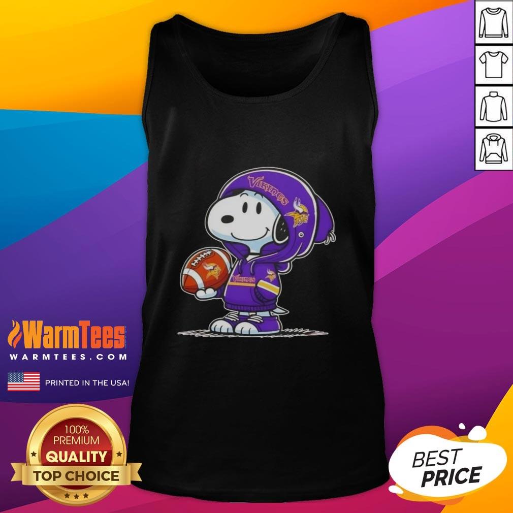 Awesome Peanuts Snoopy Wearing Hoodie Minnesota Vikings And Smiling At Fans T-Shirt - Image 4