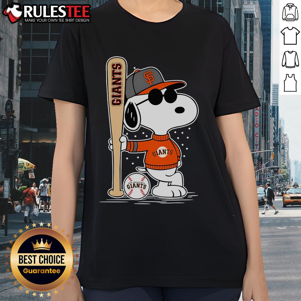 Awesome Snoopy Standing Pose San Francisco Giants Baseball T-Shirt - Image 3