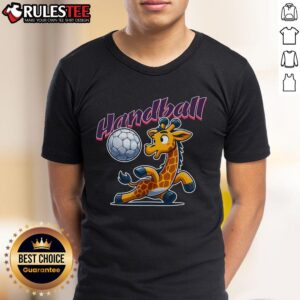 Cute Giraffe Handball Sports Fan Cartoon T-Shirt