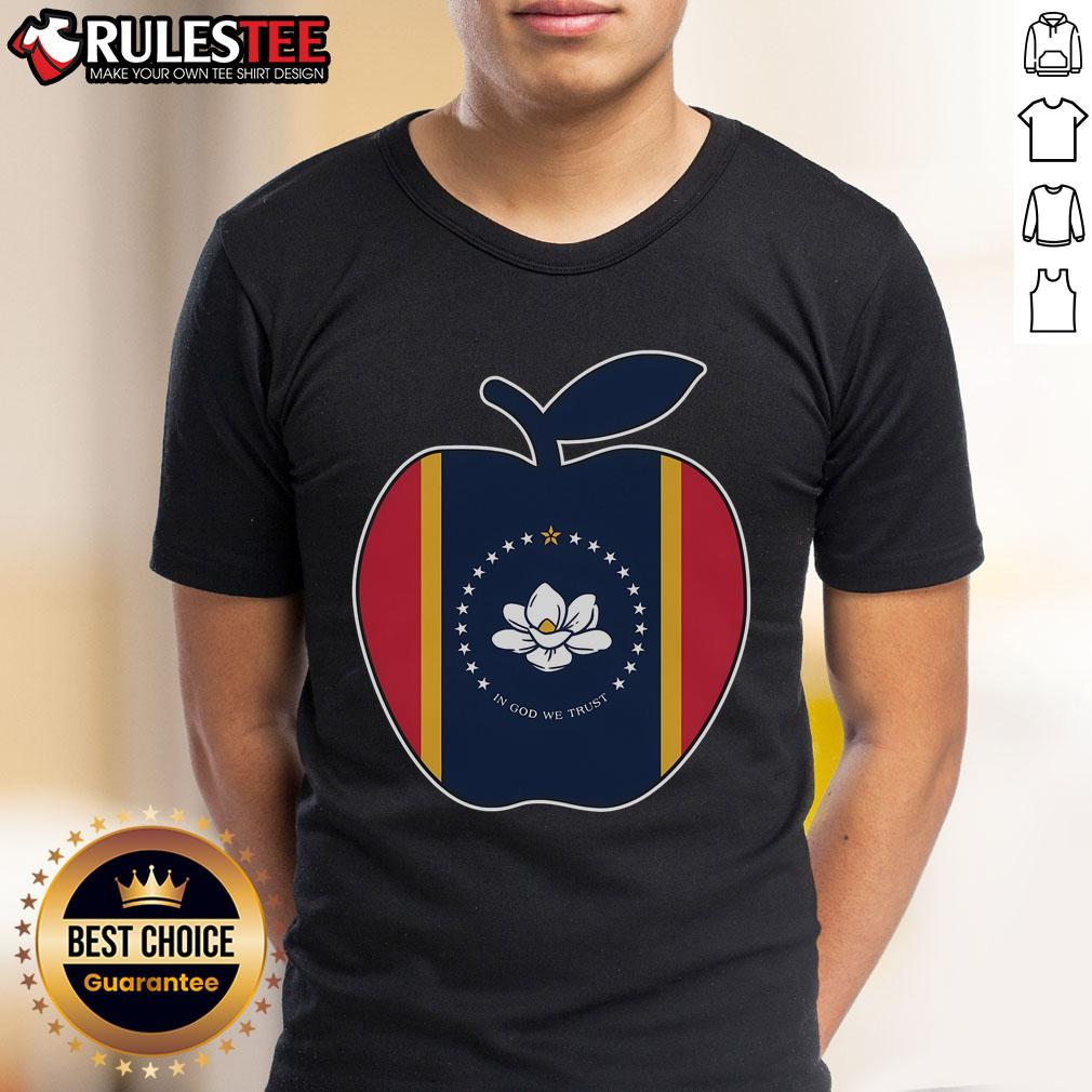 Cute Mississippi Flag In God We Trust School Teacher Apple T-Shirt