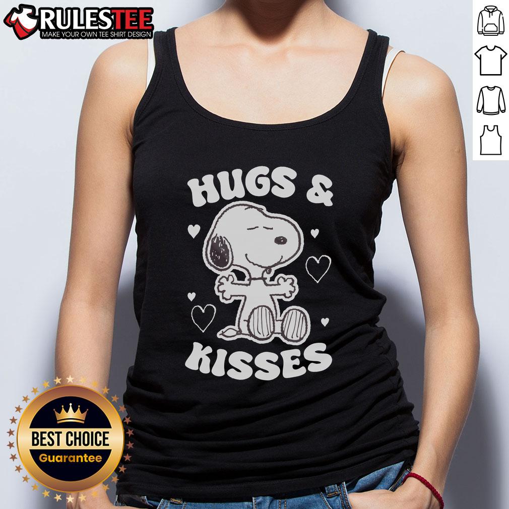 Cute Peanuts Snoopy Valentine's Day Hugs And Kisses T-Shirt - Image 4