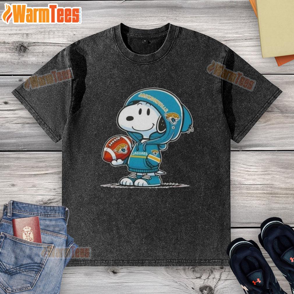 Cute Peanuts Snoopy Wearing Hoodie Jacksonville Jaguars And Smilling At Fans T-Shirt - Image 6
