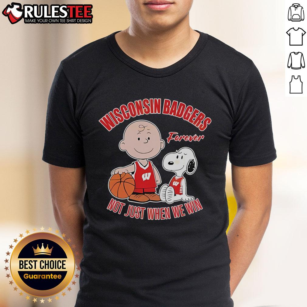 Cute Snoopy And Charlie Brown Washington Badgers X The Peanuts Forever Not Just When We Win T-Shirt