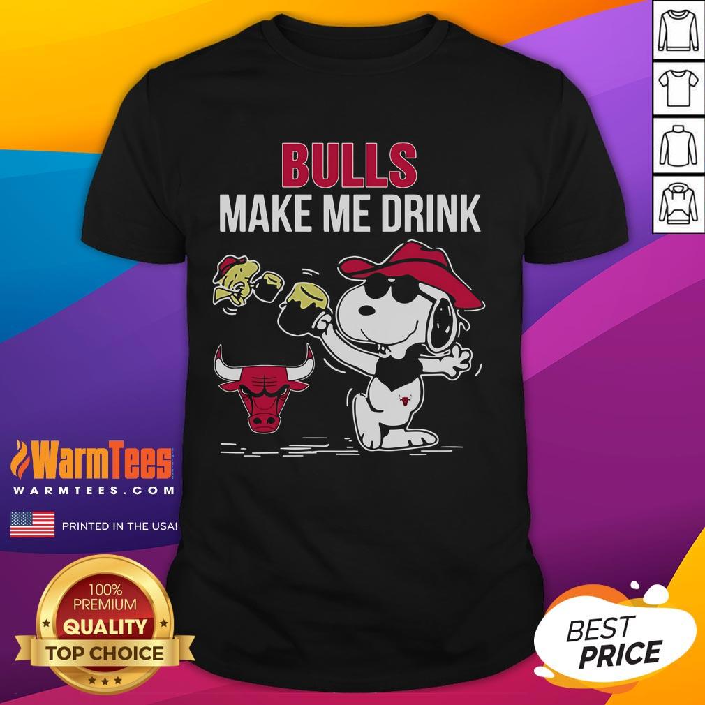 Cute Snoopy And Woodstock Chicago Bulls Make Me Drink T-Shirt
