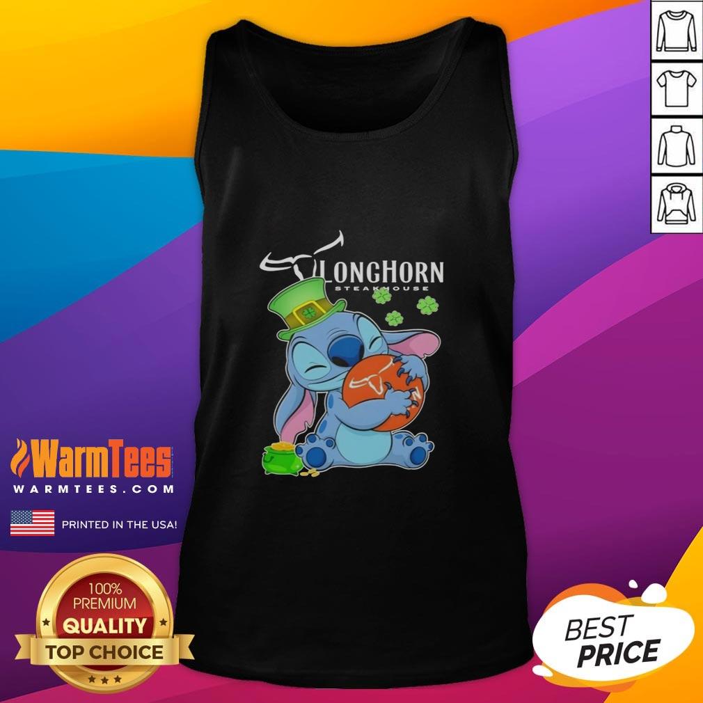 Cute Stitch Hug The Texas Longhorn Steakhouse Logo Happy Patrick's Day T-Shirt - Image 4