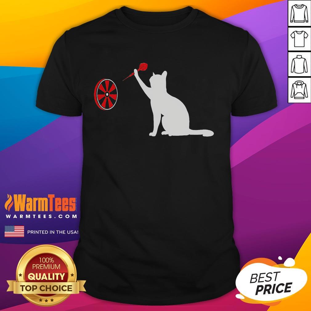 Funny Darts Cat Dart Throwing Cat Dart And Cat Lover T-Shirt