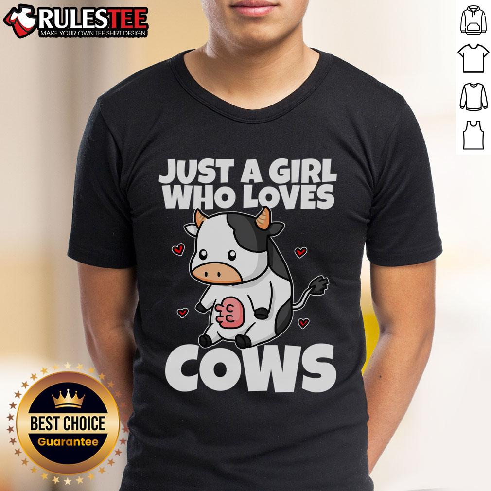 Funny Just A Girl Who Loves Cow Cute Cow Milk Farmer T-Shirt