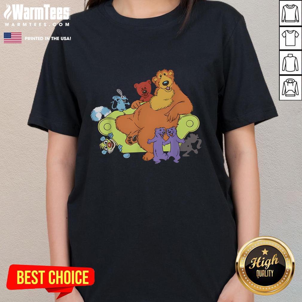 Good Bear In The Blue House Chair T-Shirt - Image 3