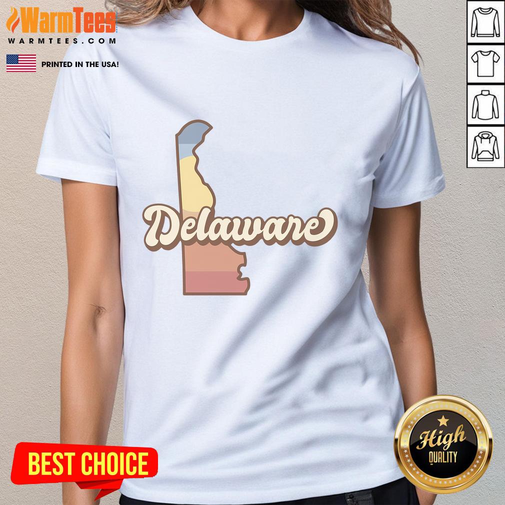 Good Delaware Retro Sunset T-Shirt - Image 3