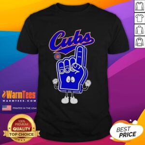 Good Foam Hand Number One Finger Chicago Cubs T-Shirt