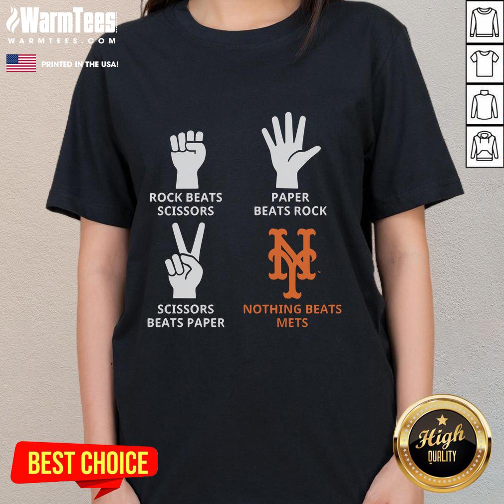 Good New York Mets Nothing Beats Mets Hands Rock Beats Scissors Paper Beats Rock Scissors Beats Paper T-Shirt - Image 3
