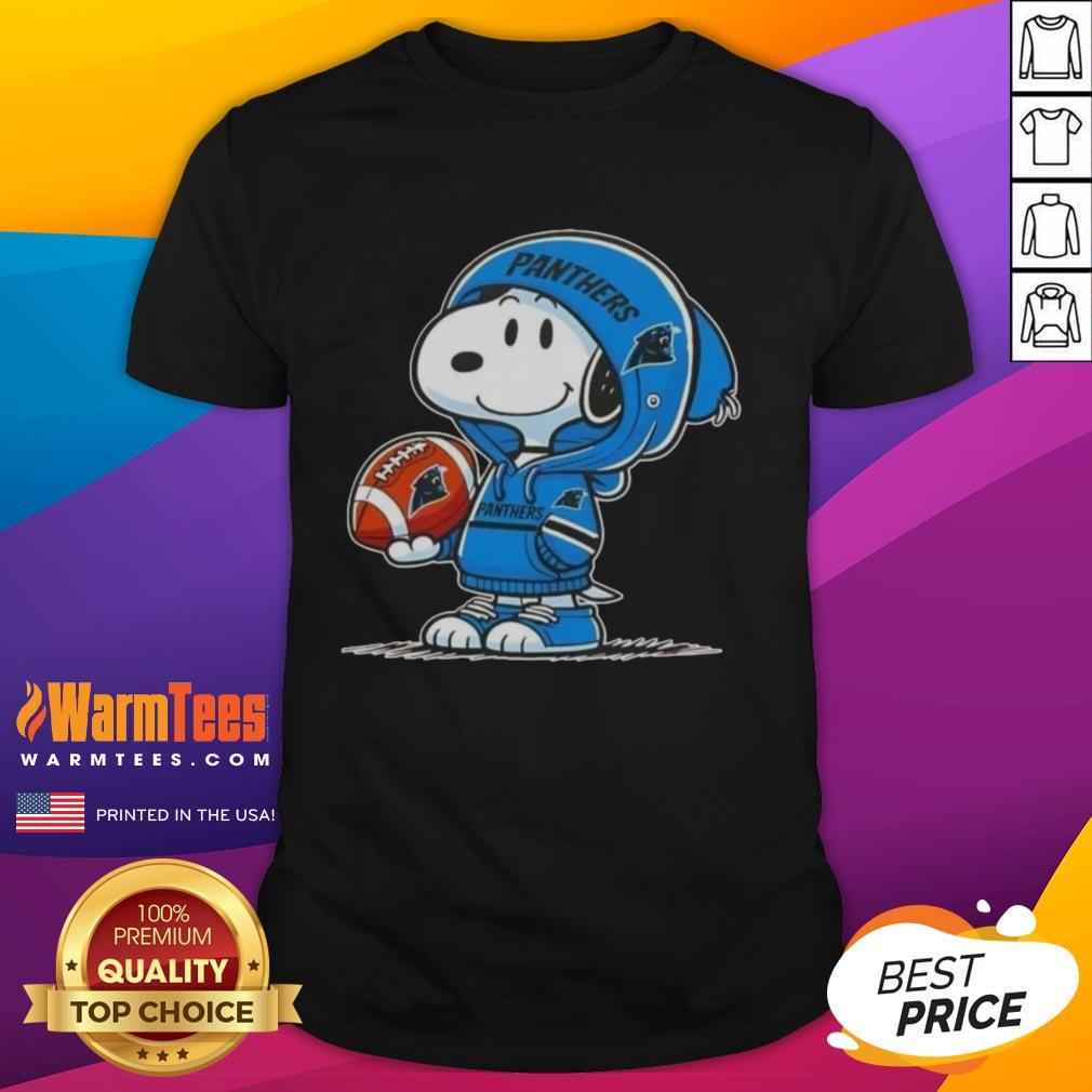 Good Peanuts Snoopy Wearing Hoodie Carolina Panthers And Smilling At Fans T-Shirt
