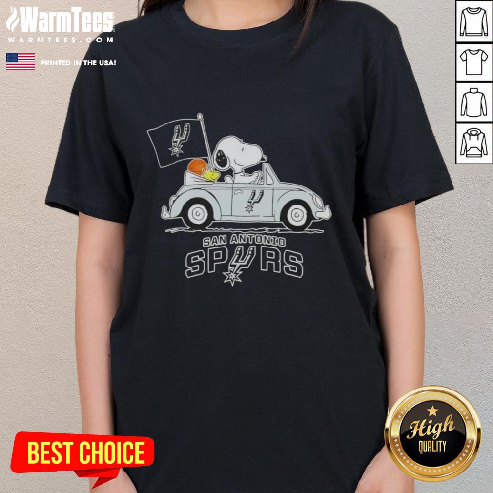 Good Snoopy Driving Car San Antonio Spurs Basketball T-Shirt - Image 3