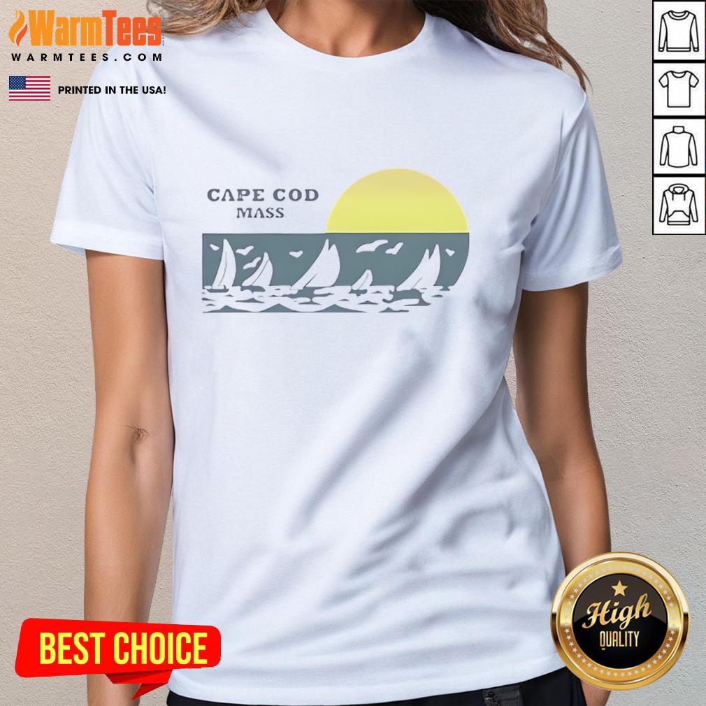Good The Hunting Wives Sophie O'neil Cape With Cod Mass T-Shirt - Image 3