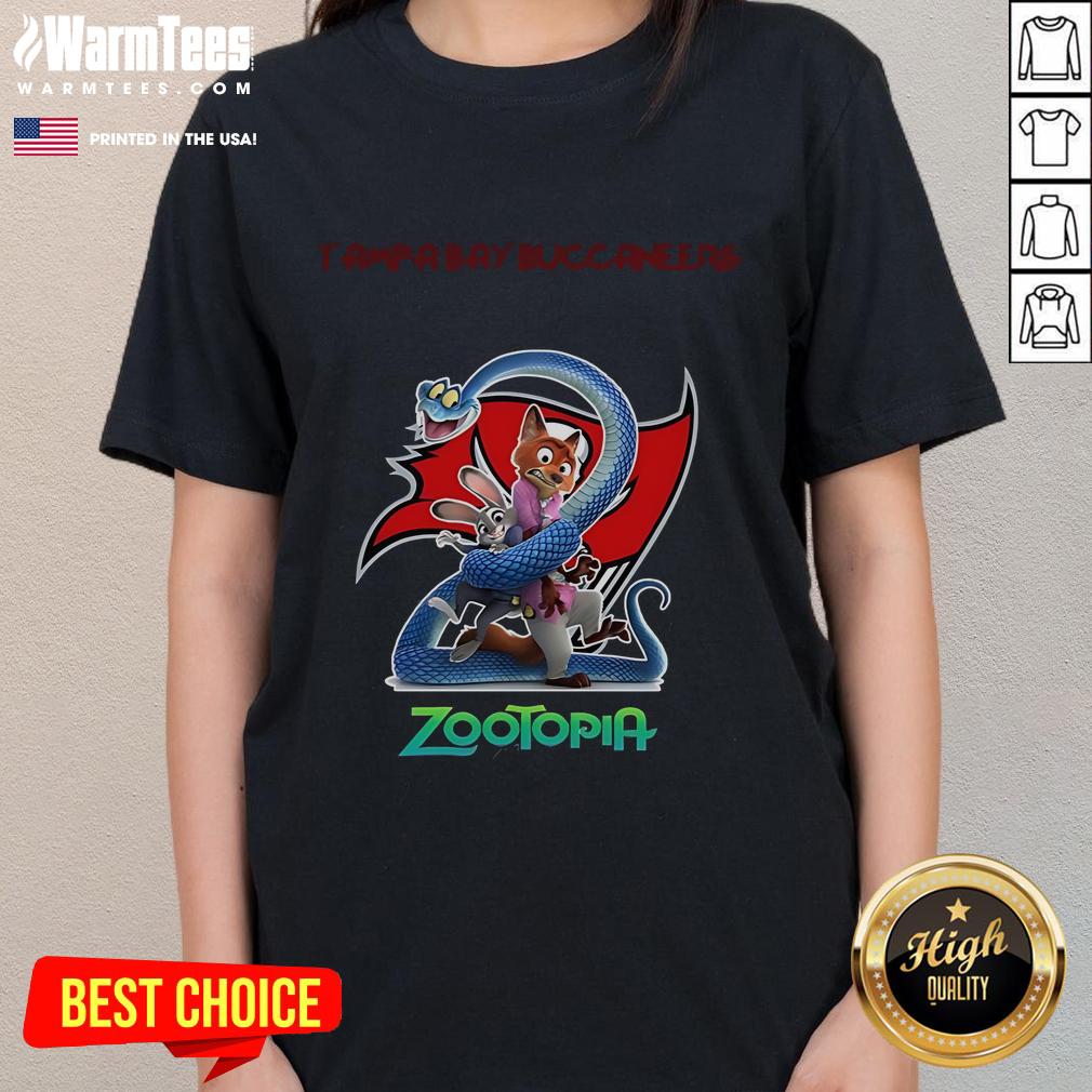 Happy Tampa Bay Buccaneers Zootopia 2 T-Shirt - Image 3
