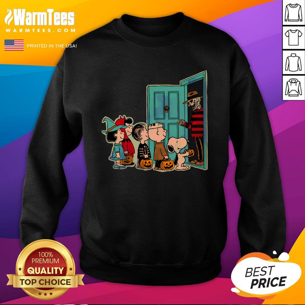 Hot Treats Or Nightmares Peanuts Snoopy Freddy Krueger Halloween T-Shirt - Image 4