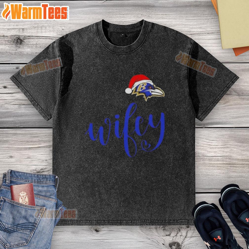 Hot Wifey Baltimore Ravens Santa Hat Merry Christmas T-Shirt - Image 6