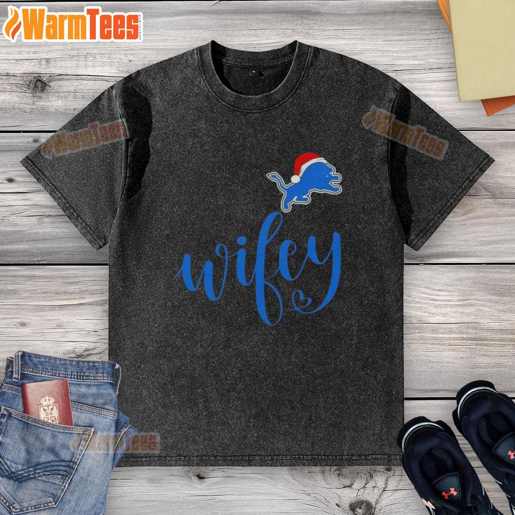 Hot Wifey Detroit Lions Santa Hat Merry Christmas T-Shirt - Image 6
