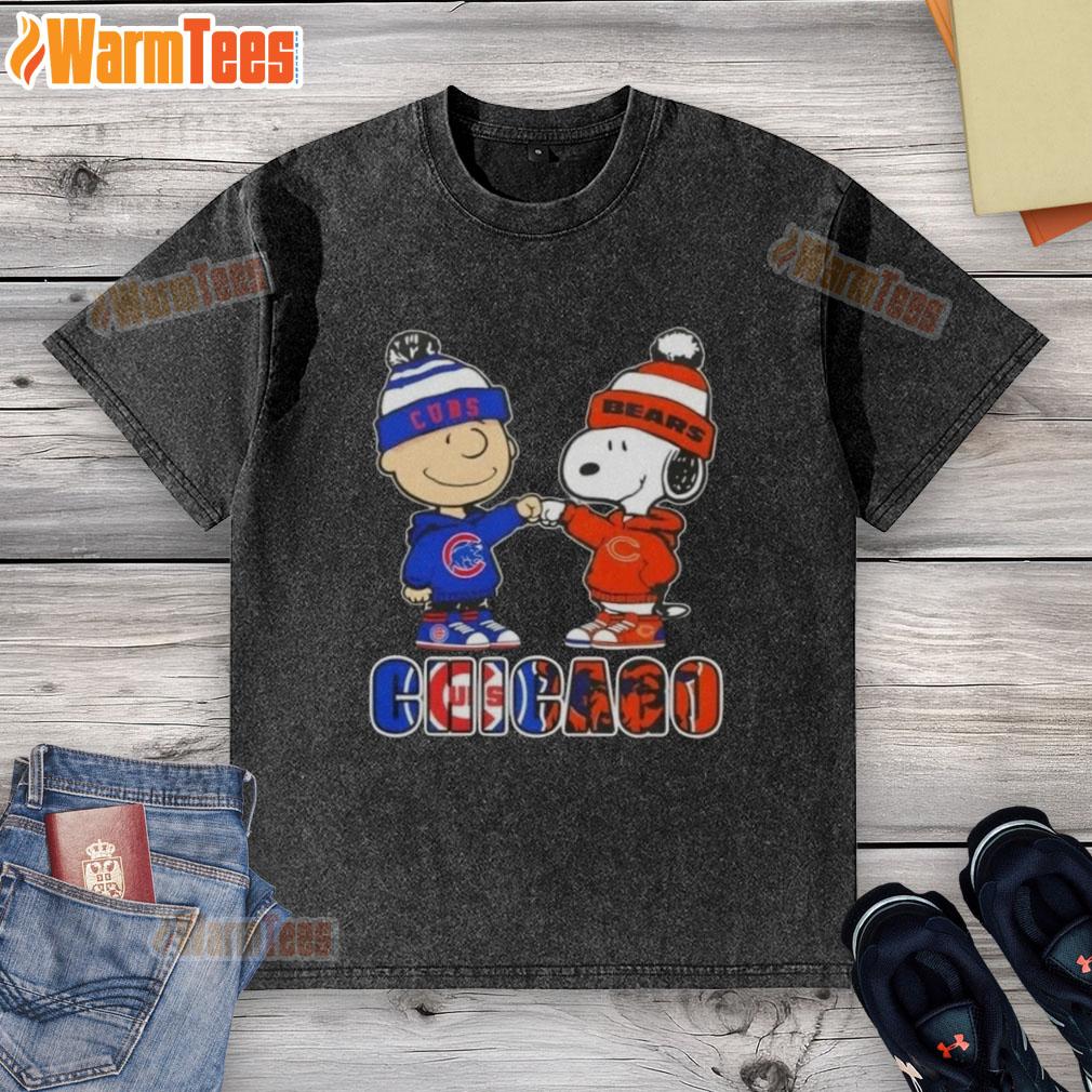 Nice Charlie Brown Fist Bump Snoopy Chicago City Sports Cubs X Bears T-Shirt - Image 6