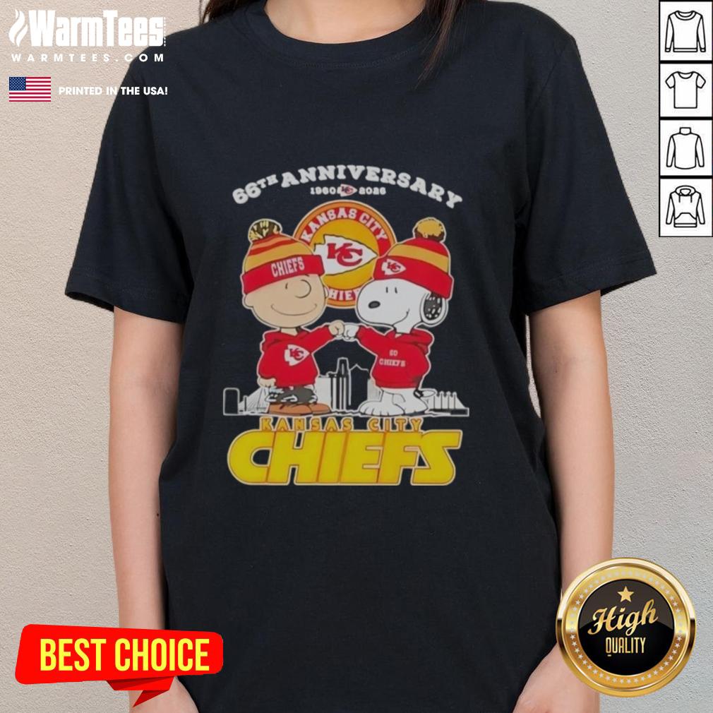 Nice Charlie Brown Touch Hand Snoopy X Kansas City Chiefs 66th Anniversary 1960 2026 Skyline T-Shirt - Image 3