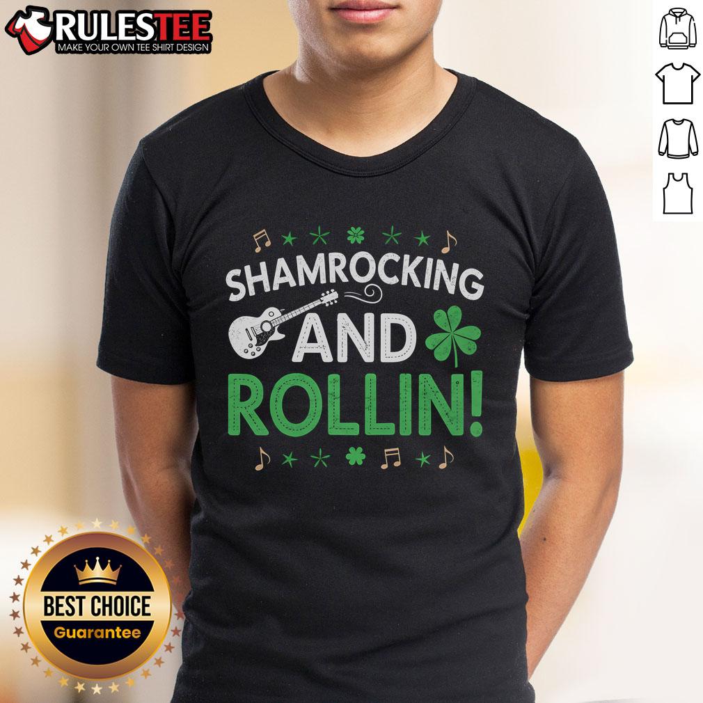 Nice Shamrocking And Rollin' Funny St Patrick's Day Guitar T-Shirt
