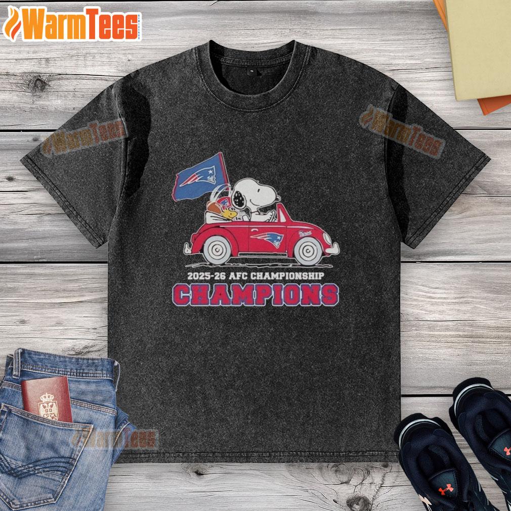 Nice Snoopy And Woodstock Riding New England Patriots Car Afc Championship Champions 2025 26 T-Shirt - Image 6
