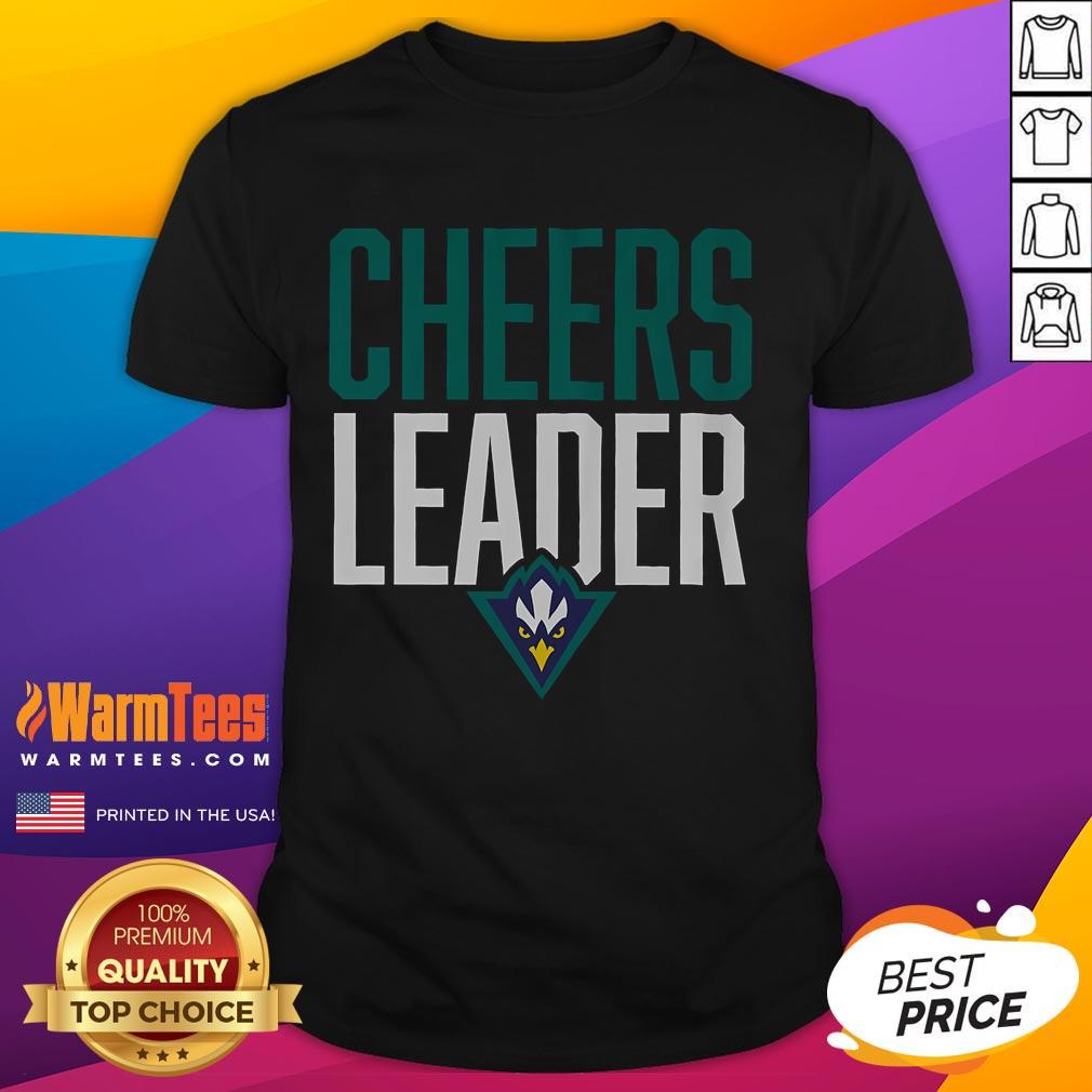 Nice UNC Wilmington Seahawks Cheers Leader T-Shirt