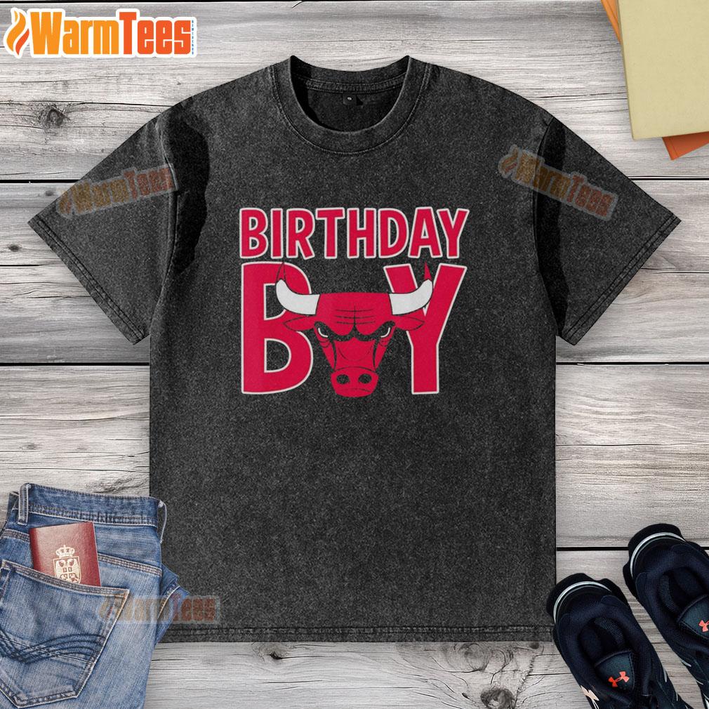 Official NBA Birthday Boy Chicago Bulls Retro Bold Logo T-Shirt - Image 6