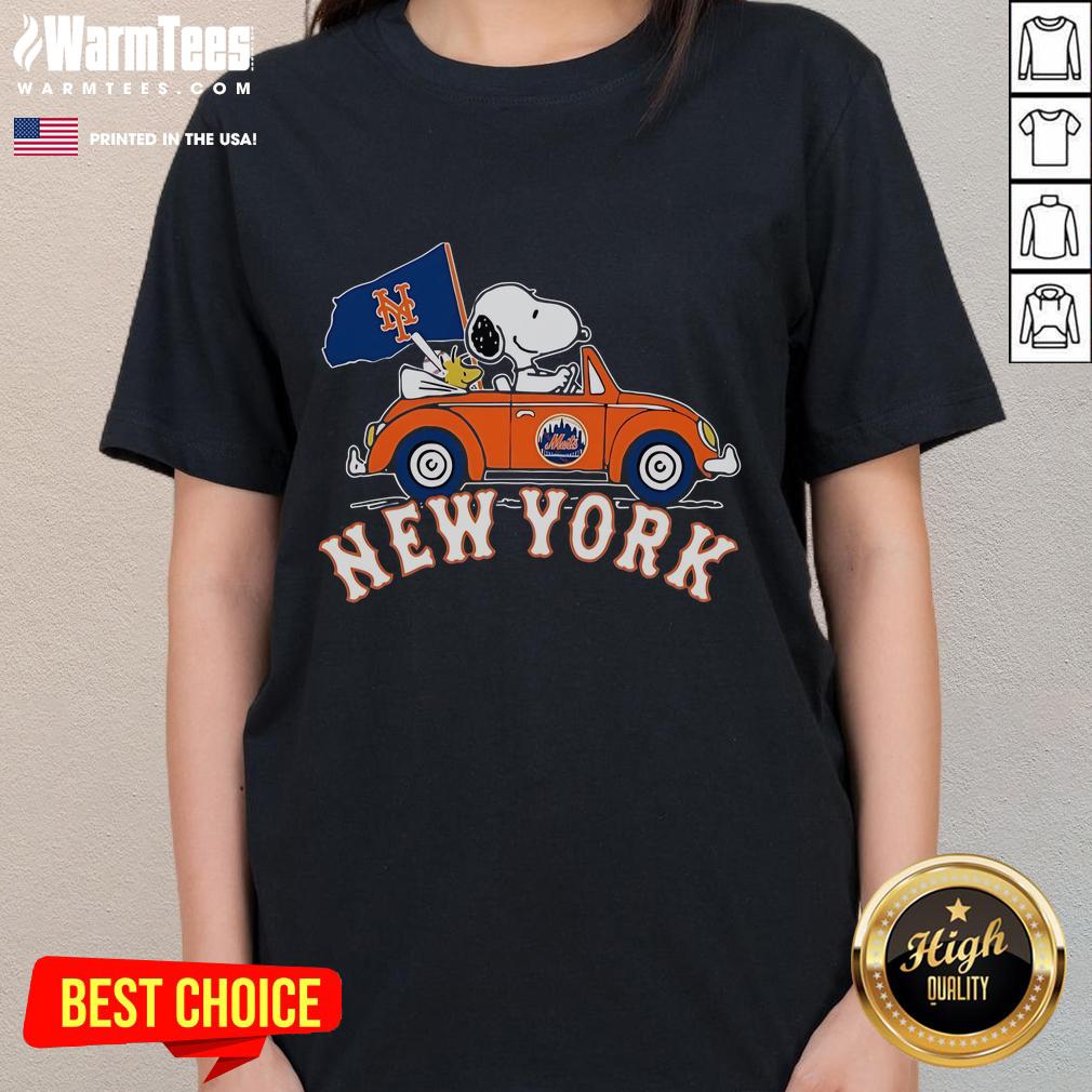 Official Snoopy And Woodstock X New York Mets October Driving Car 2024 T-Shirt - Image 3