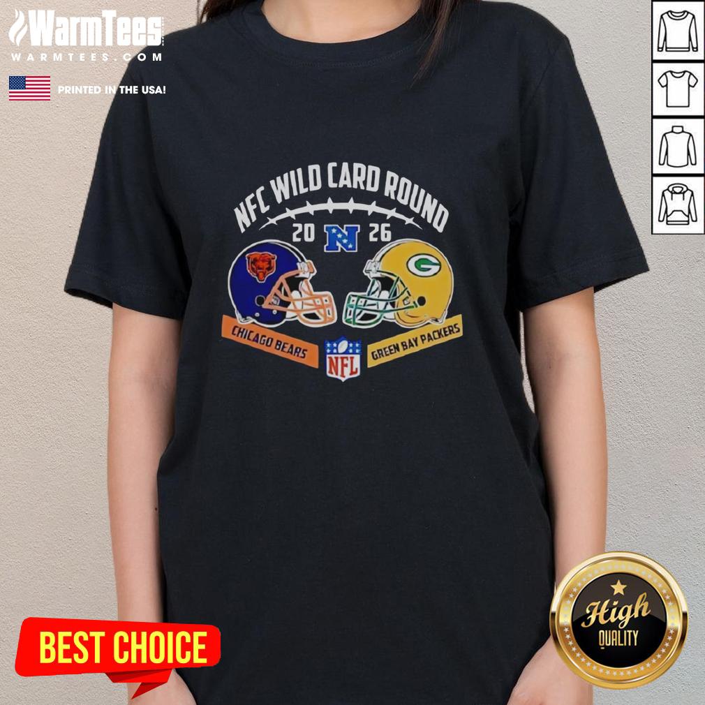Premium Chicago Bears Vs Green Bay Packers Nfc Wild Card Game Helmet Matchup T-Shirt - Image 3