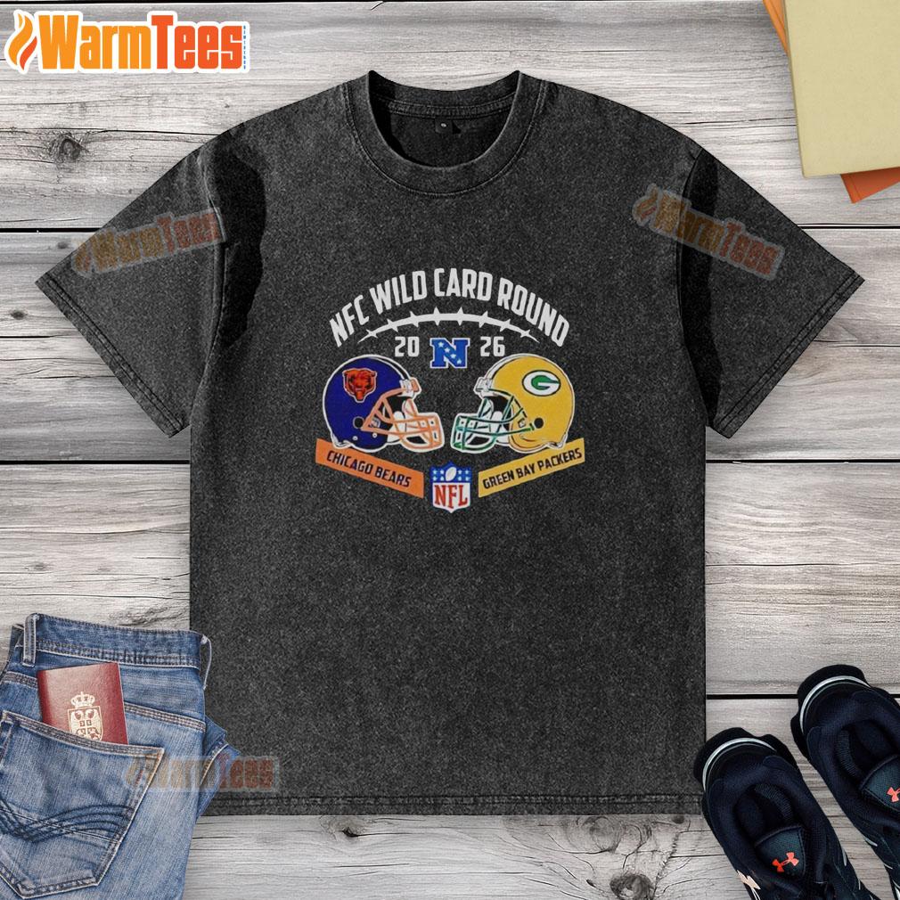 Premium Chicago Bears Vs Green Bay Packers Nfc Wild Card Game Helmet Matchup T-Shirt - Image 6