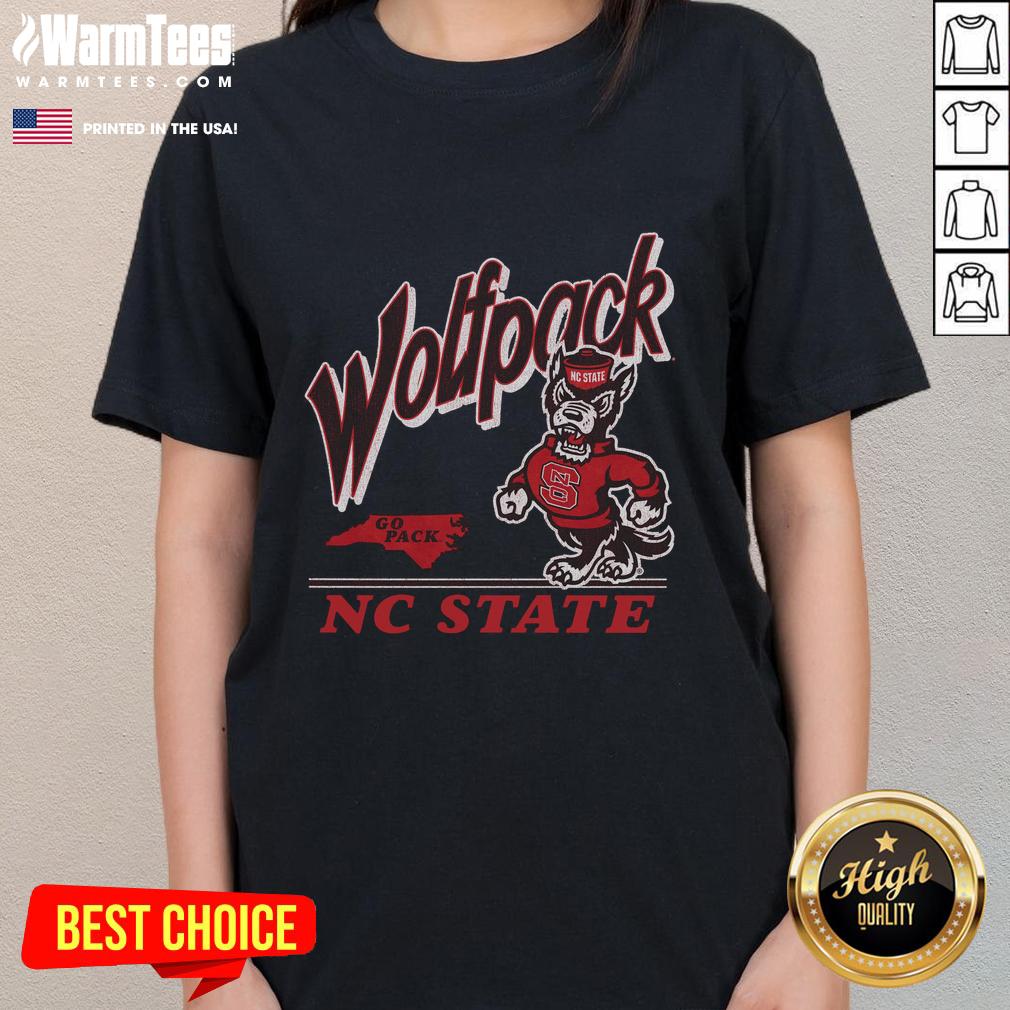 Pretty North Carolina State Wolfpack Fly By Vintage T-Shirt - Image 3