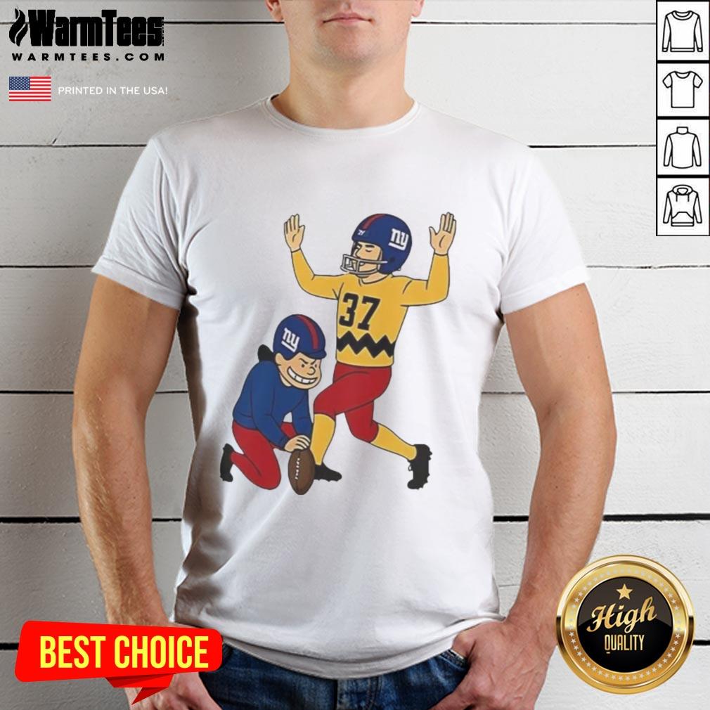 Pretty Younghoe Koo Charlie Brown Giants Kicker Miss Meme T-Shirt