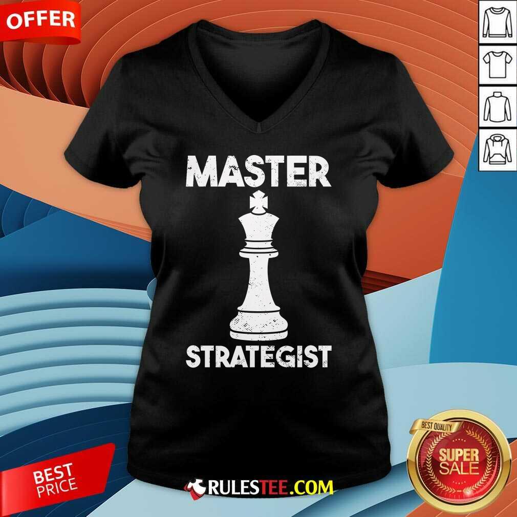 Top Chess King Master Strategist T-Shirt - Image 4