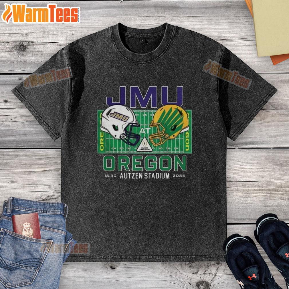 Top James Madison Dukes Vs Oregon Ducks NCAA CFP 2025 Autzen Field Helmet T-Shirt - Image 6