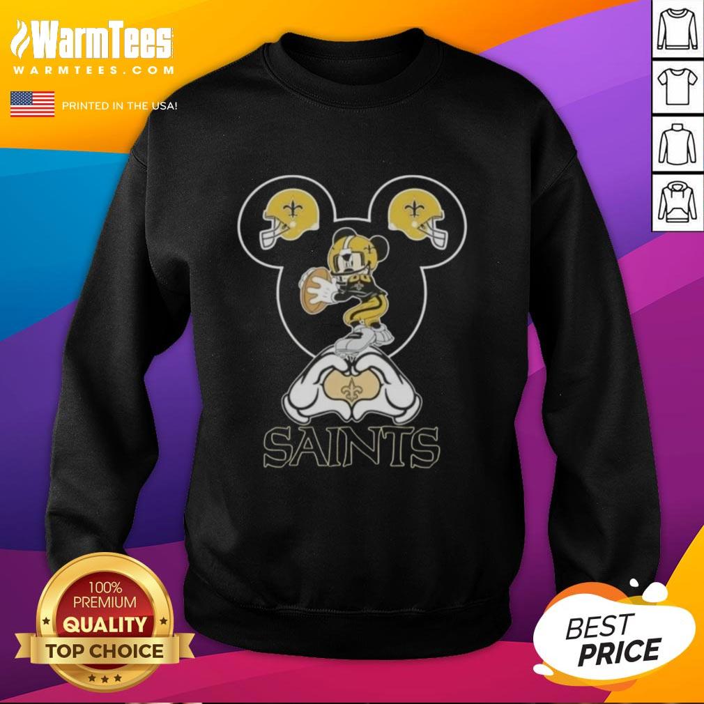 Top Mickey Hands Heart Love New Orleans Saints Football T-Shirt - Image 5