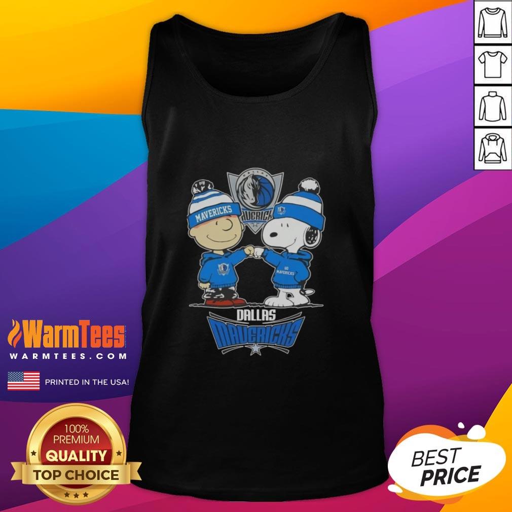 Top Snoopy High Five Charlie In Dallas Mavericks T-Shirt - Image 4