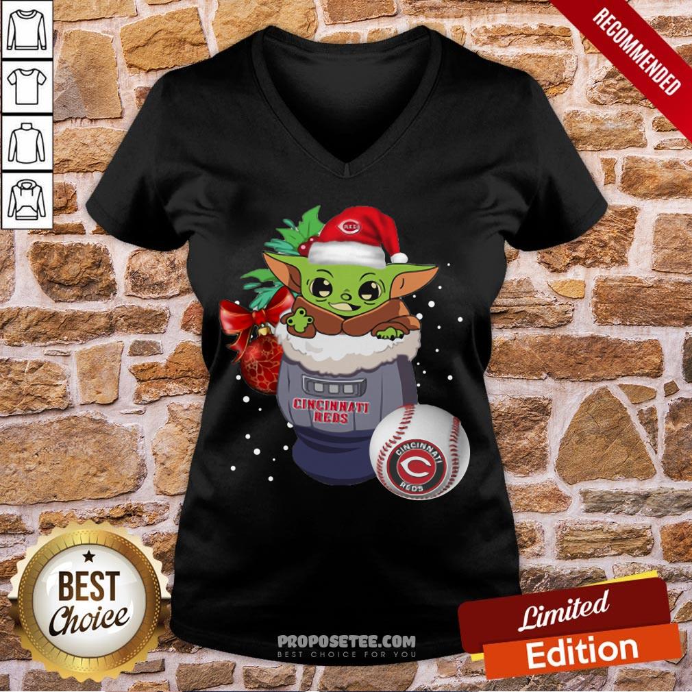 Awesome Cincinnati Reds Christmas Baby Yoda Star Wars Funny Happy Mlb Shirt - Image 3