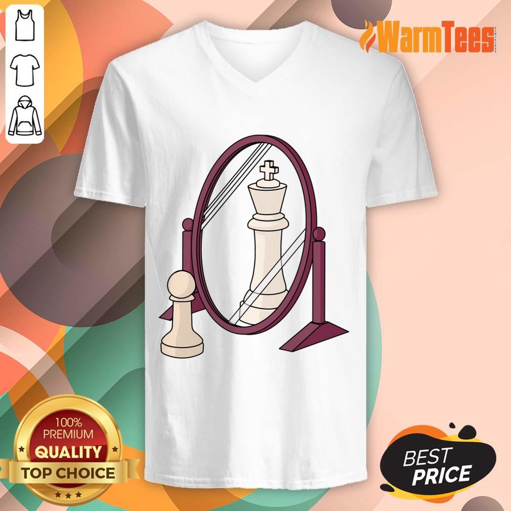 Chess Pawn Reflected As King Shirt - Image 5