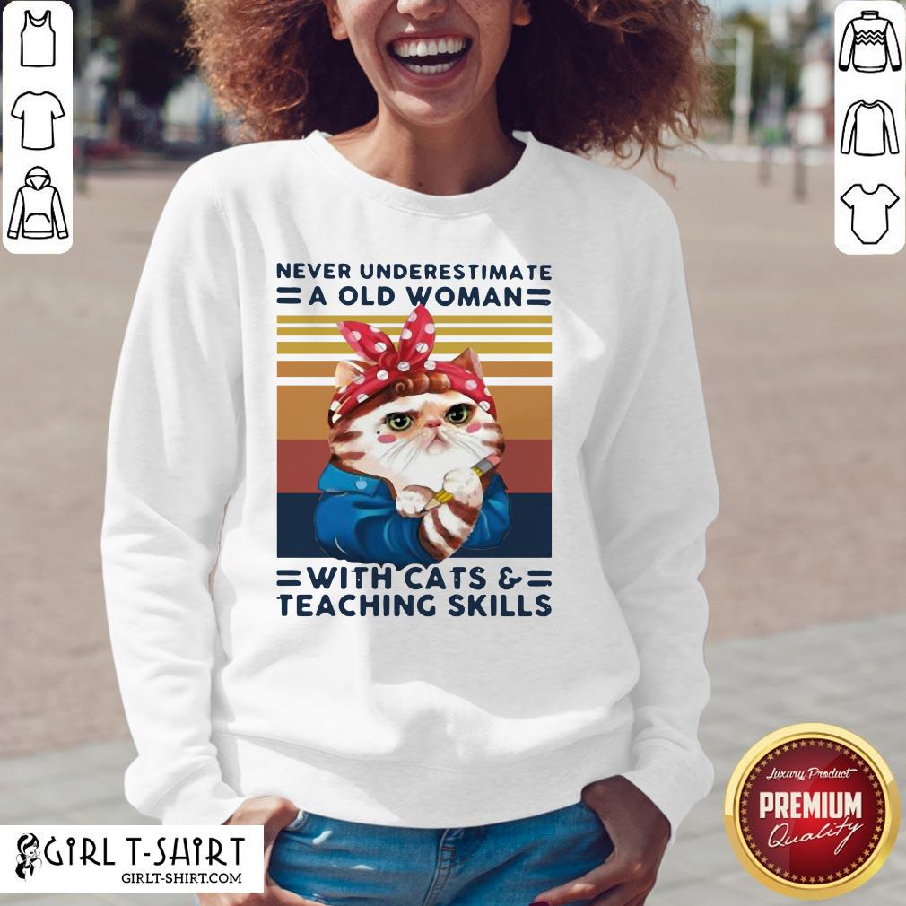 Congratulate Never Underestimate An Old Woman With Cats And Teaching Skills Vintage Retro Shirt - Image 2