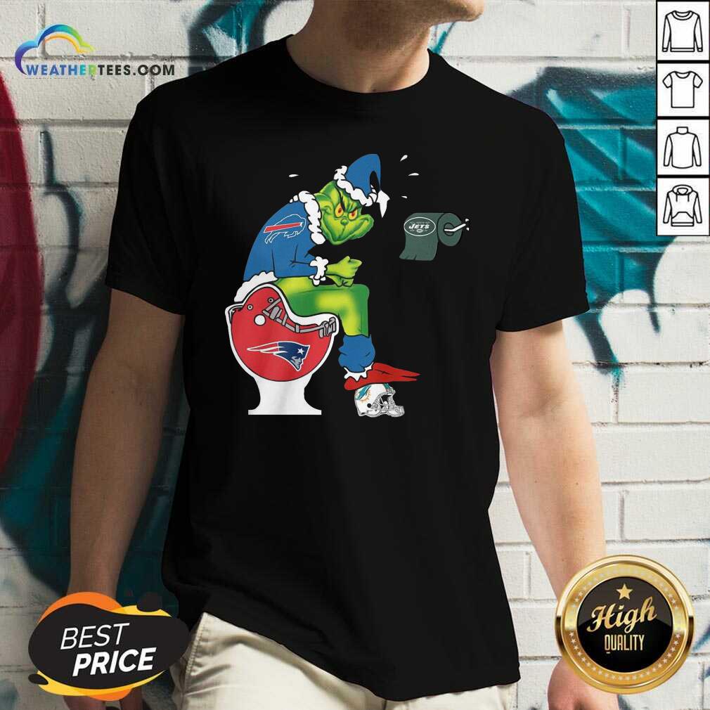 Cool The Grinch Buffalo Bills Shit On Toilet New England Patriots Christmas Shirt - Image 3