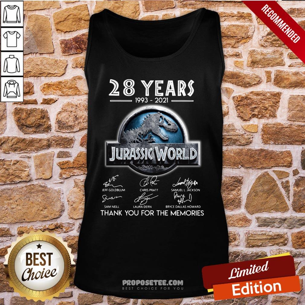 Funny 28 Years 1993 2021 Jurassic World Thank You For The Memories Signatures Shirt - Image 3