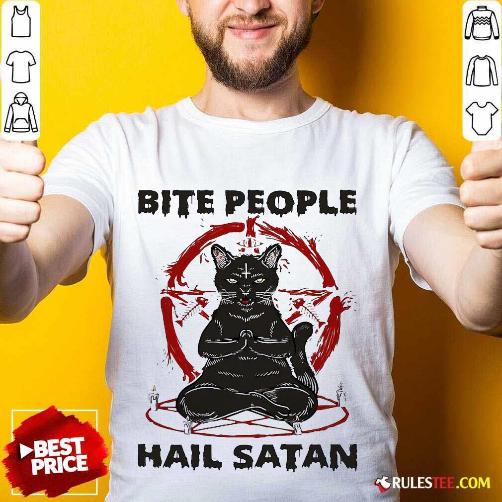 Funny Black Cat Bite People Hail Satan Shirt