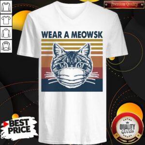Alternative view of Funny Cat Face Mask Wear A Meowsk Vintage Retro Shirt